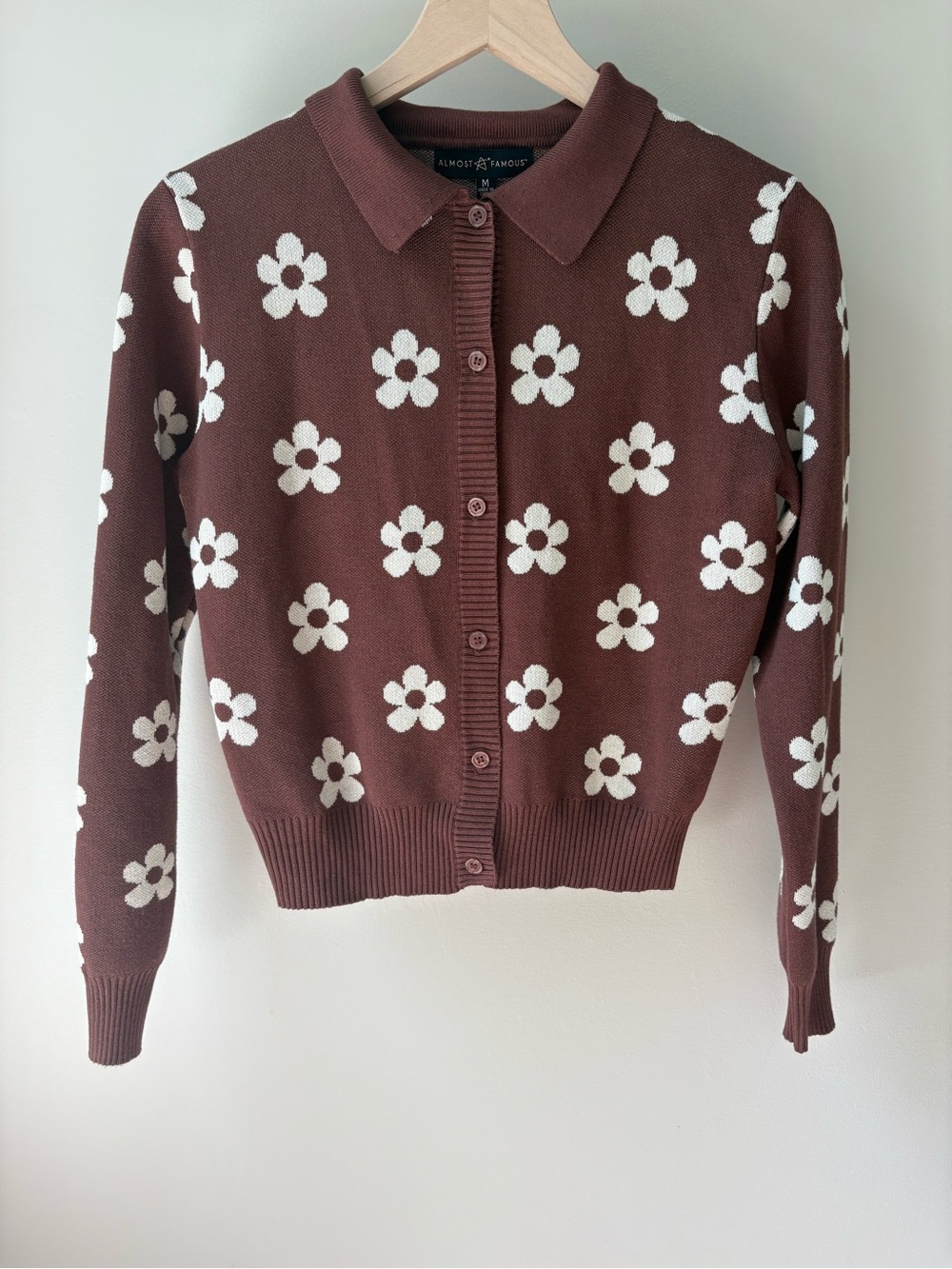 ALMOST FAMOUS Collared Brown Floral Knit Cardigan Sweater Women's Size M